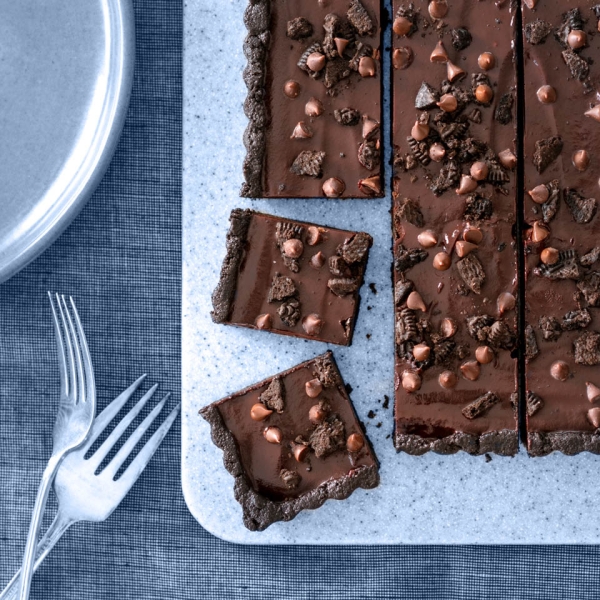 Ghirardelli No-Bake Fudge Bar
