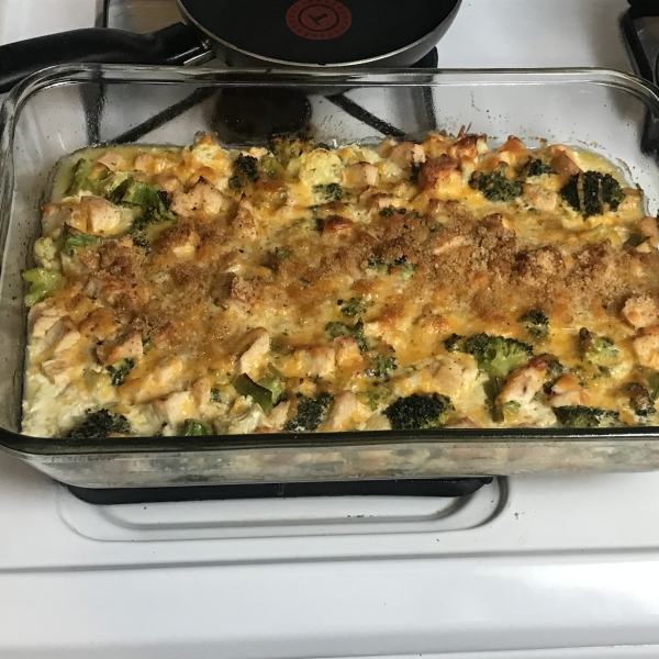 Cheddar Broccoli and Chicken Casserole from Country Crock®