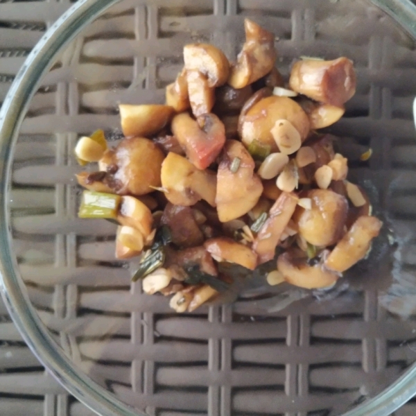 Herbed Mushrooms with White Wine