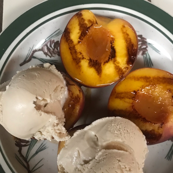 Grilled Peaches and Cream