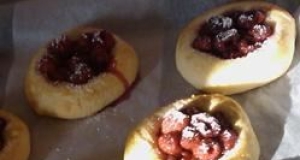 Raspberry Vatrushka Buns