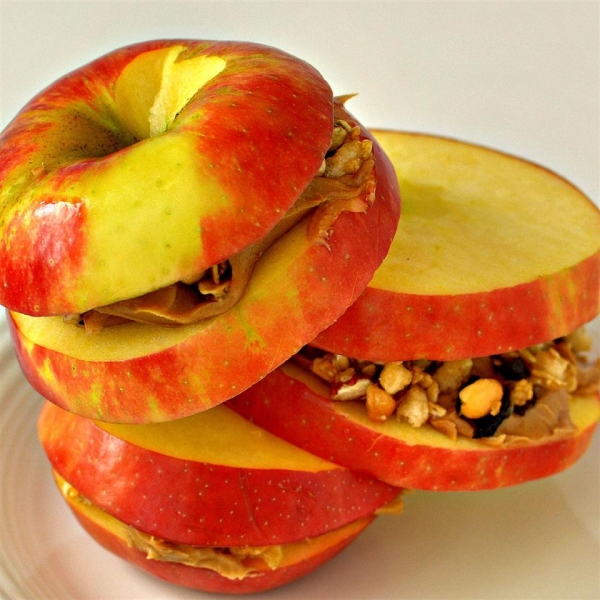 Easy-to-Make Apple Sandwich