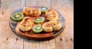 Brie and Caramelized Onion Pinwheels