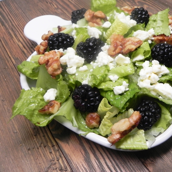 Blackberry Almond Crunch Salad