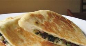 Turkish Stuffed Flatbread (Gozleme)