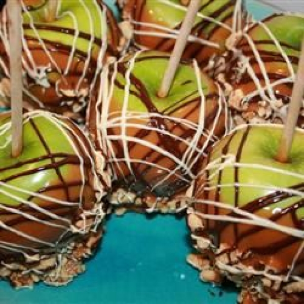 Peanut Butter Crunch Apples