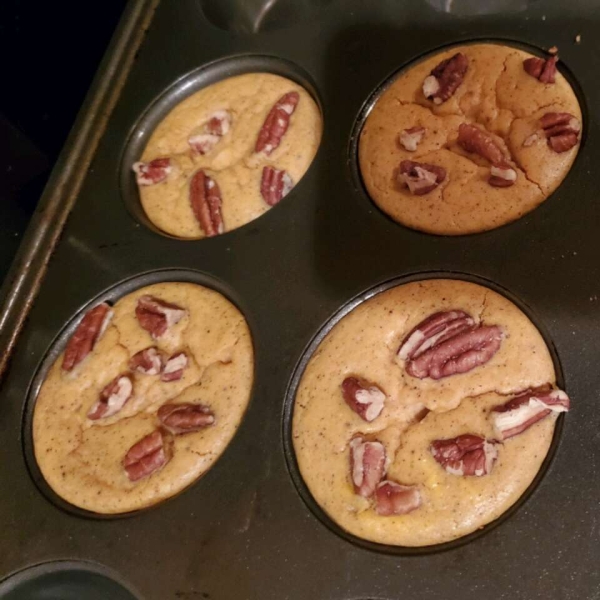 Keto Mini Pumpkin-Pecan Cheesecakes