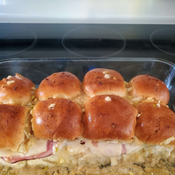 Baked Ham and Cheese Sliders