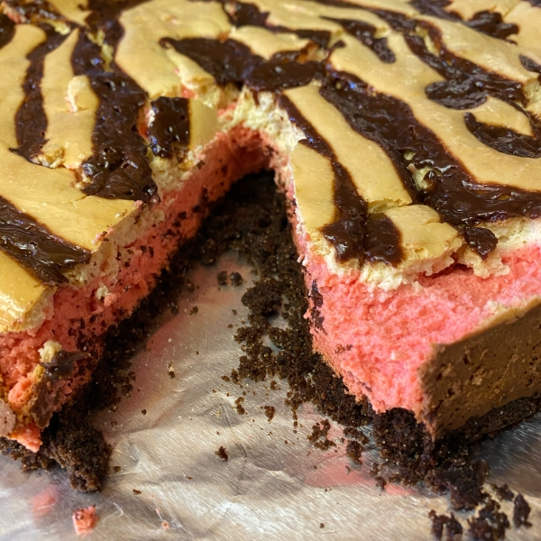 Candy Cane Cheesecake