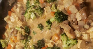Tofu and Veggies in Peanut Sauce
