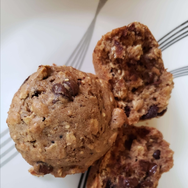 Gluten-Free Choc Chip Oatmeal Muffins