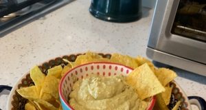 Creamy Guacamole with Garlic