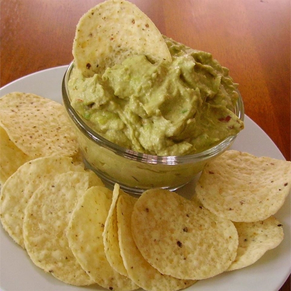 Creamy Guacamole with Garlic