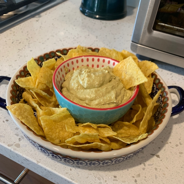Creamy Guacamole with Garlic