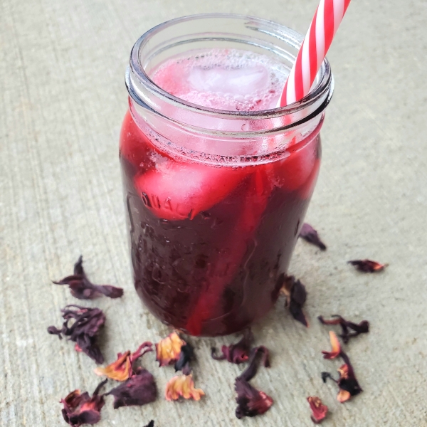 Agua de Jamaica (Iced Hibiscus Tea)