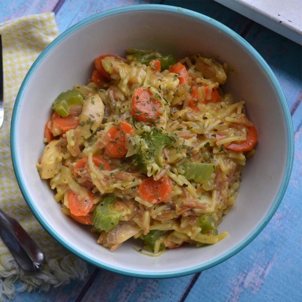 One Pan Cheesy Chicken and Vegetables