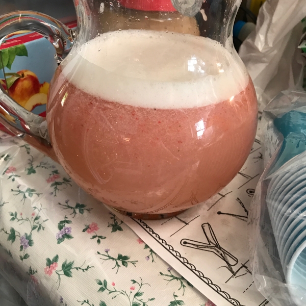 All Natural Strawberry Lemonade