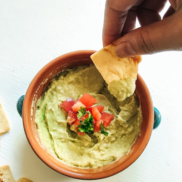California Guacamole Hummus