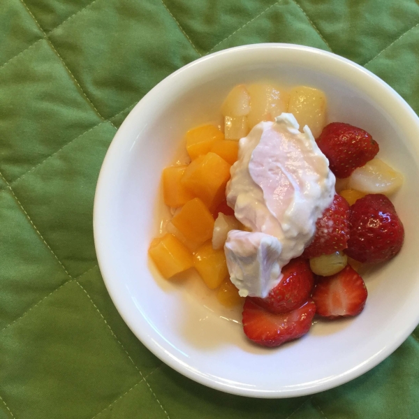 Blueberry-Pineapple Salad with Creamy Yogurt Dressing