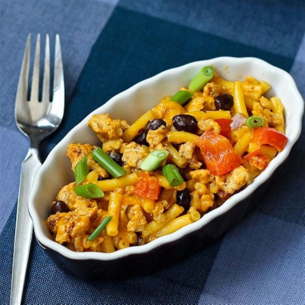 Southwestern Macaroni and Cheese with Ground Turkey