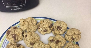 Oatmeal Chocolate Chip Protein Cookies