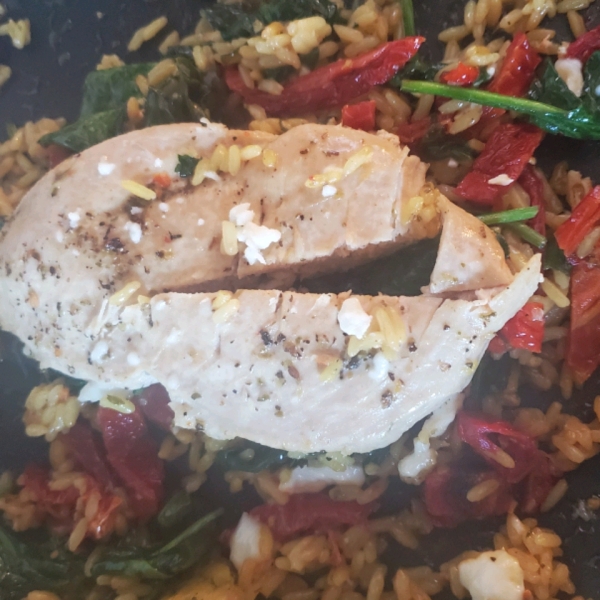 Mediterranean Chicken Skillet Dinner