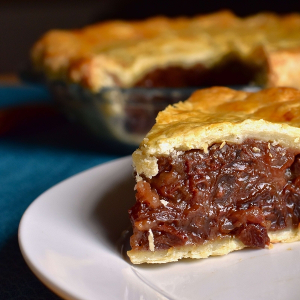 Simple Raisin Pie