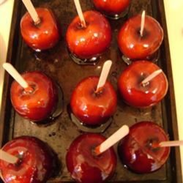 Candied Apples with Black Currant Syrup