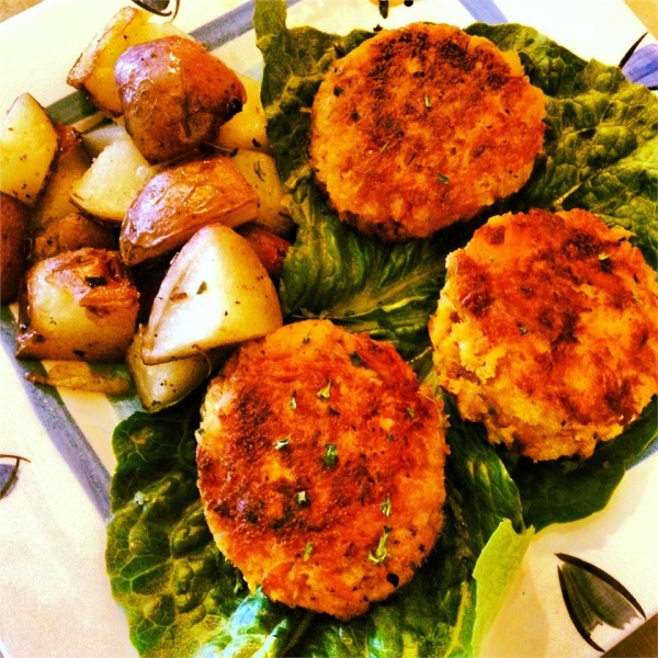 Salmon Cakes by Melt® Buttery Spread