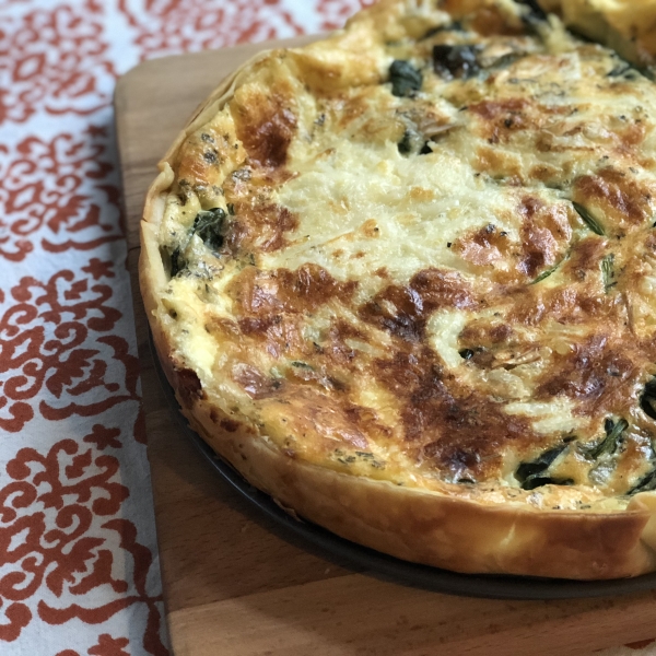 Easy Spinach and Gouda Cheese Quiche