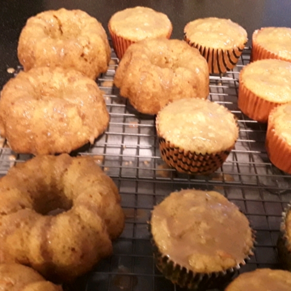 Carrot Cake Muffins with Cinnamon Glaze