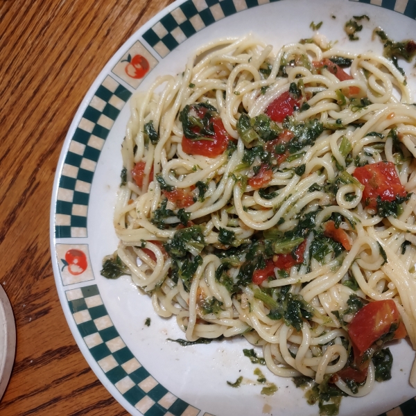 Fire-Roasted Tomato and Spinach Pasta