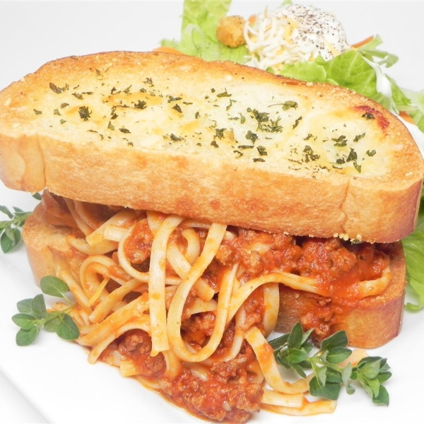 Spaghetti Sandwiches