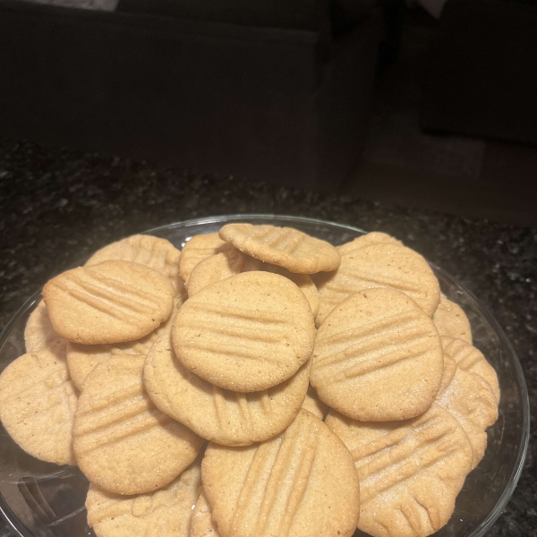 Classic Peanut Butter Cookies