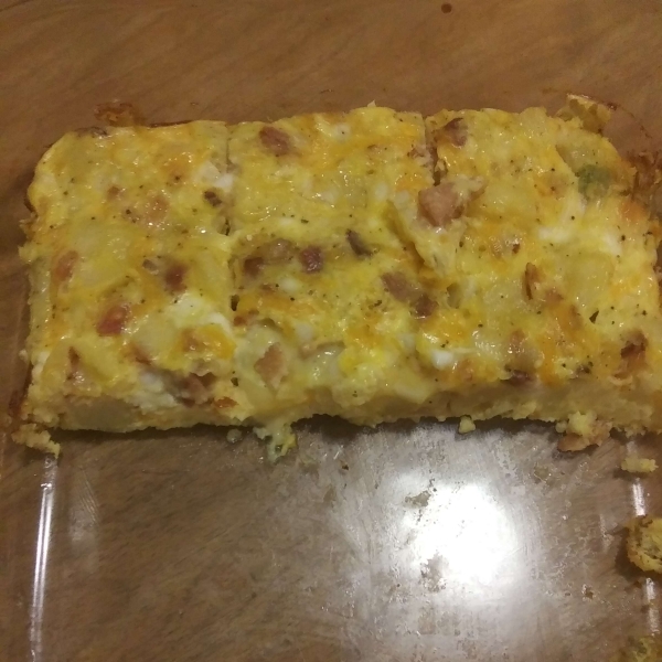 Cheesy Amish Breakfast Casserole