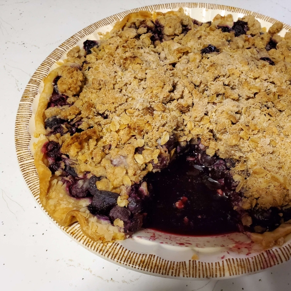 Blueberry Crumb Pie