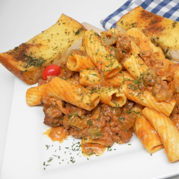 Cheesy Rigatoni in the Instant Pot®