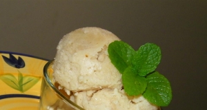 Cinnamon Pear Frozen Yogurt
