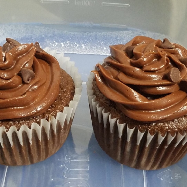 Cream Cheese-Filled Cupcakes