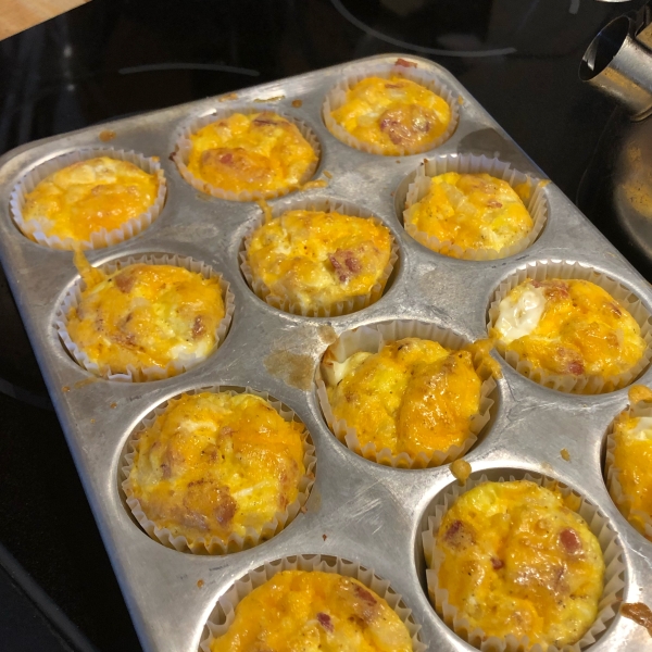 Bacon and Egg Muffins