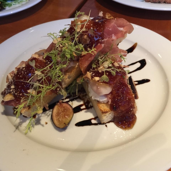 Burrata Bruschetta with Figs