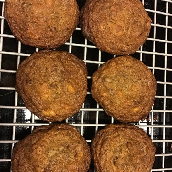 Granola-Chocolate Cookies