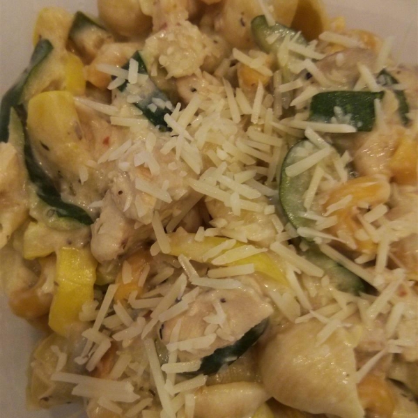 Pasta with Mushroom and Zucchini Sauce