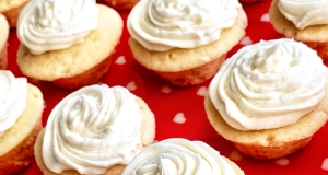 Mini Vanilla Cupcakes
