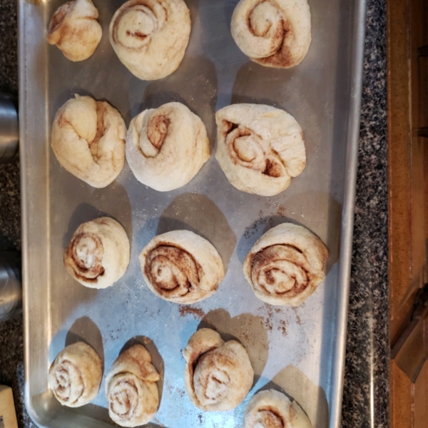 Mom's Good Cinnamon Rolls