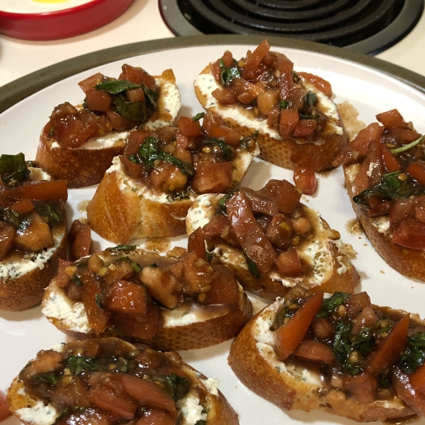 Nikol's Garlic Bruschetta