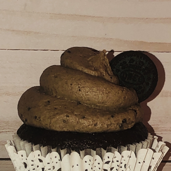 Mini OREO Surprise Cupcakes
