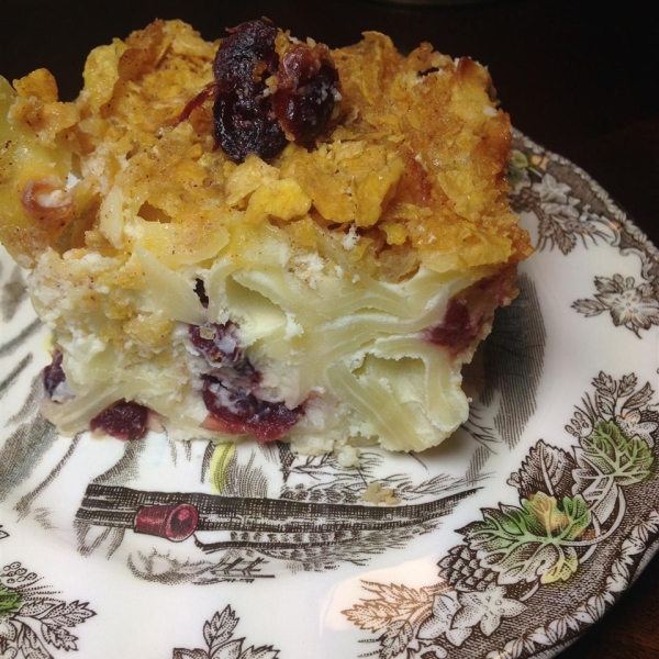NO YOLKS® Luscious Kugel