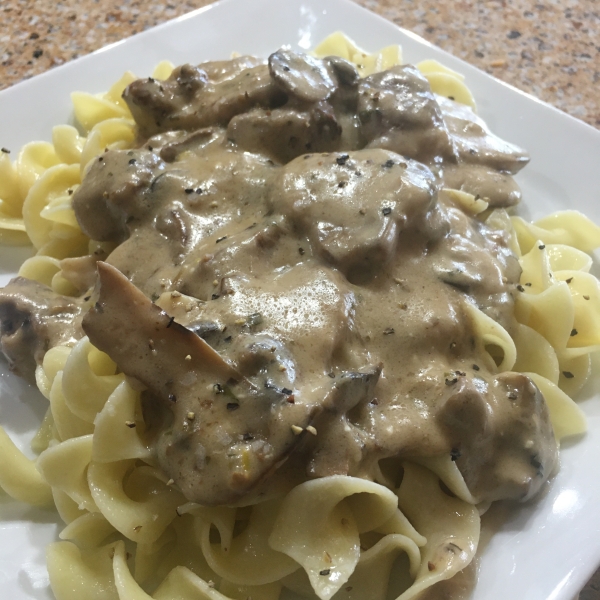 Easy Slow Cooker Beef Stroganoff