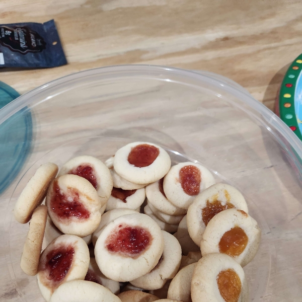 Raspberry and Almond Shortbread Thumbprints